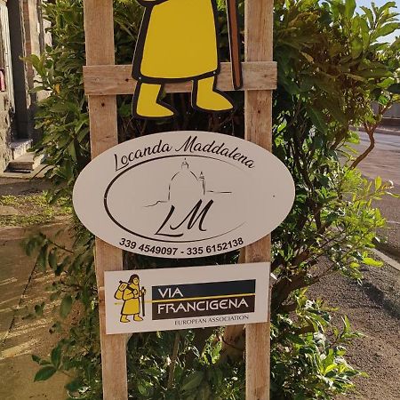 מונטפיאסקונה Locanda Maddalena - Accoglienza Pellegrini מראה חיצוני תמונה